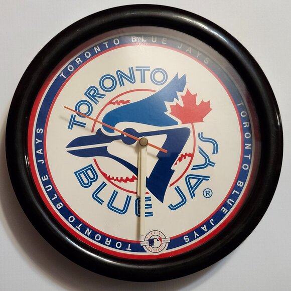 VINTAGE Toronto Blue Jays Wall Clock Hanging Plastic - Picture 1 of 4